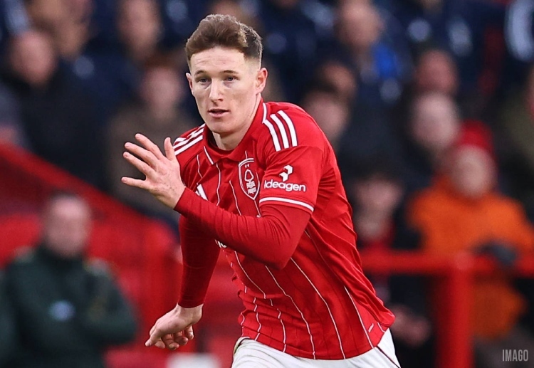 Elliot Anderson tampil konsisten di Premier League