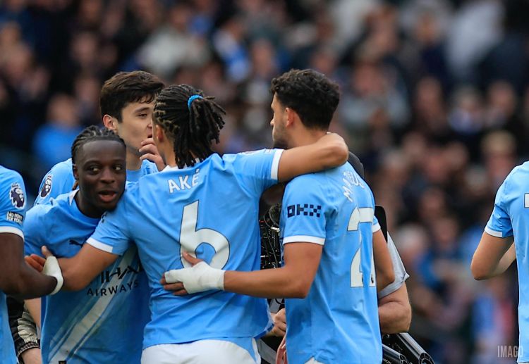 Premier League: Ake chỉ ra sân 18 trận tại Premier League mùa vừa qua